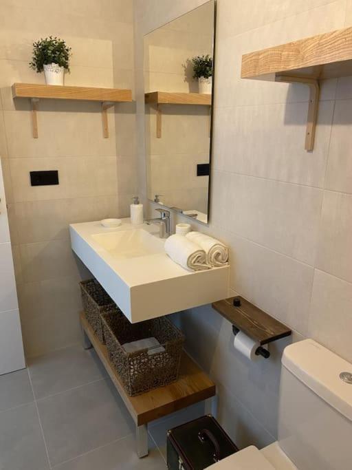 Apartment Precioso Con Terraza Y Piscina En Portonovo-sanxenxo *